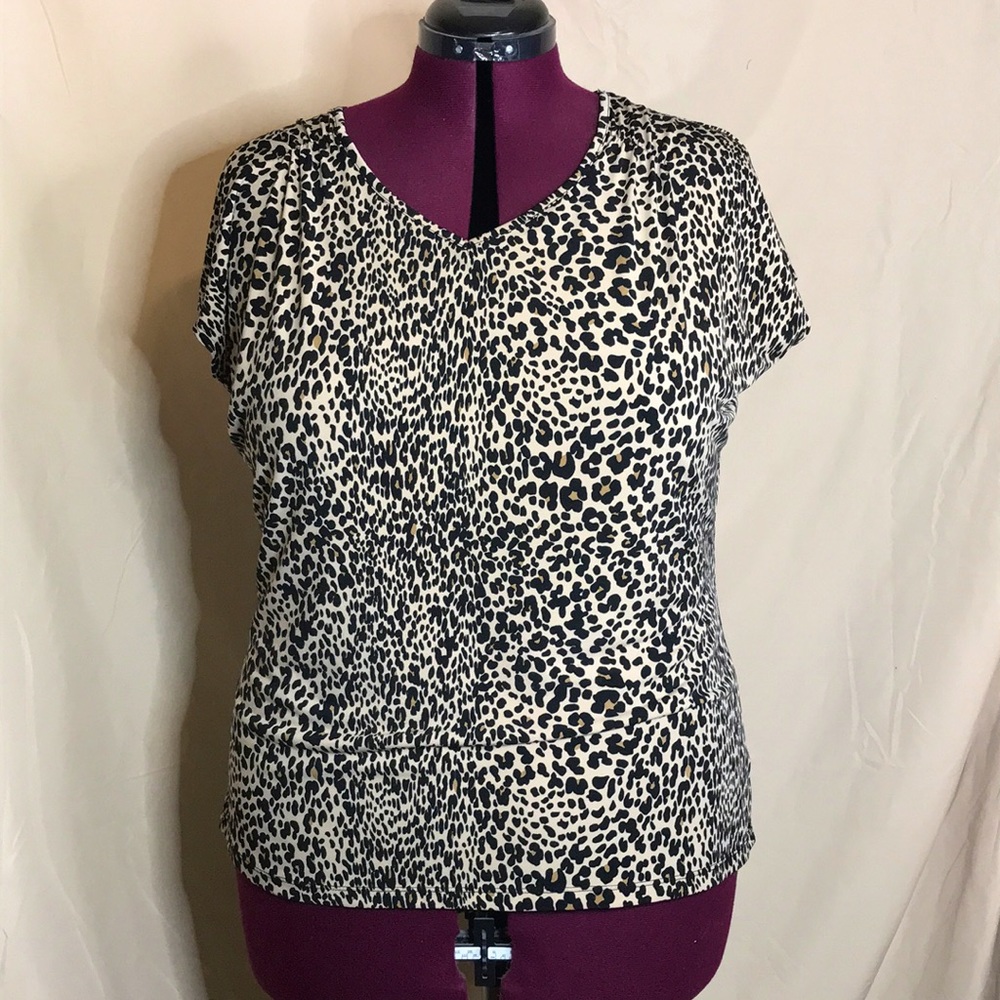 Leopard/Cheetah Print Stretch Blouse